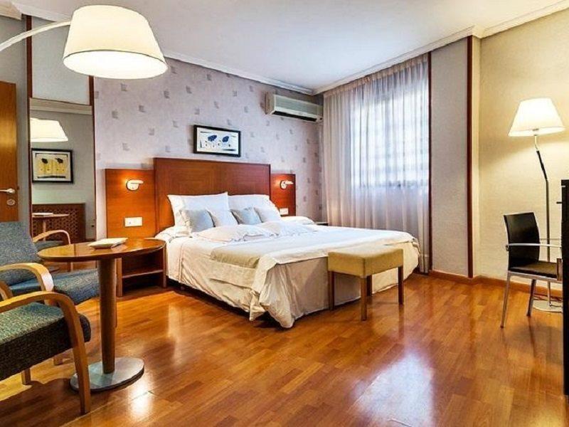 Hotel Xauen Jaén Екстериор снимка